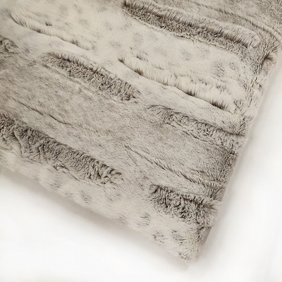 100%のポリエステルPvの羊毛の生地8mmのPlushのど370gsmのブラシの偽造品