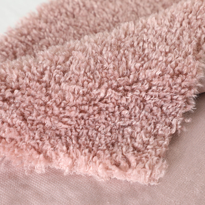 テディー・ベア巻き毛のSherpaは羊を刈る生地390gsm 188F 58" 60"を
