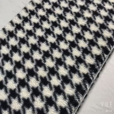 印刷された模造されたSherpaは毛布のための生地300gsm 150Dを羊を刈る