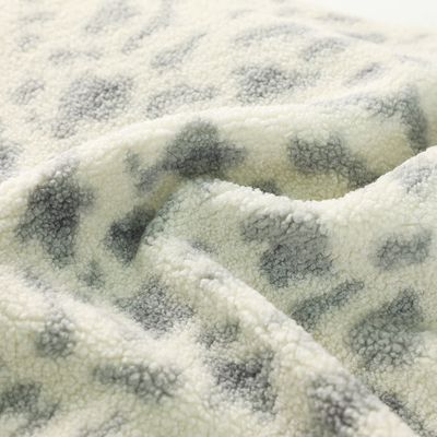 100%のポリエステルによって印刷されるSherpaは袋の椅子Pajamsのための生地150D 288F 300gsmを羊を刈る